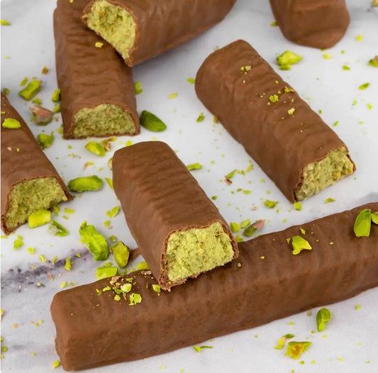 Dubai Style Milk Chocolate With Pistachio Cream & Kadayif -  Pack of 4 ( 30g each )